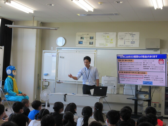 飯島南小学校での授業風景