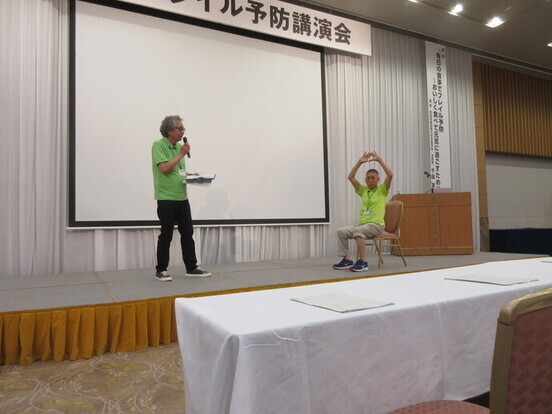 令和8年度秋田市フレイル予防講演会のフレイル簡易チェックの様子