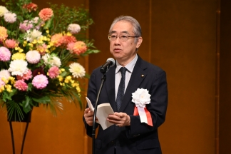 写真：菅原市議会議長の祝辞