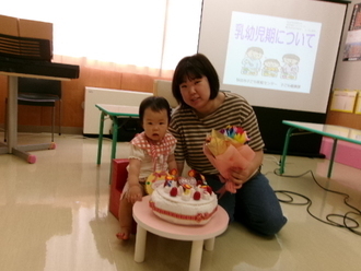 写真：離乳食のおはなしの様子2