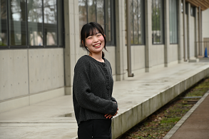 山崎　結衣　隊員