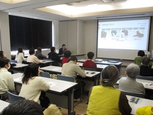 講師による講義の様子