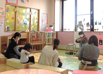 写真：おはなしはっぴぃタイム2
