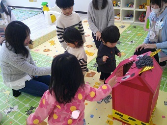 写真：おはなしはっぴぃタイム