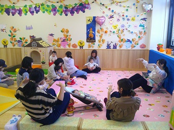 写真:おはなしはっぴぃタイム