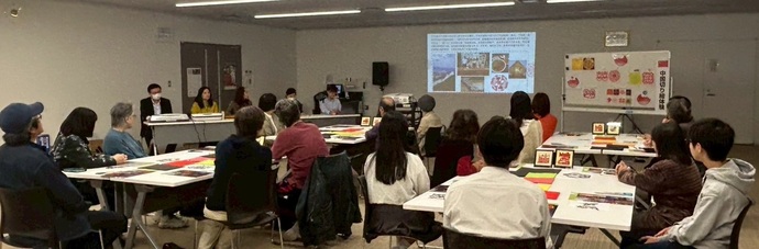 説明を行っている様子