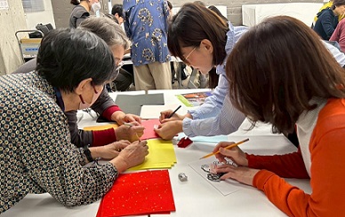 下書きを行っている様子