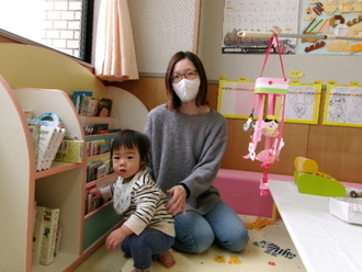 写真：おひなさまづくりの様子5