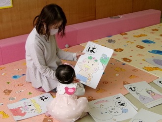 写真：はらぺこあおむしの様子2